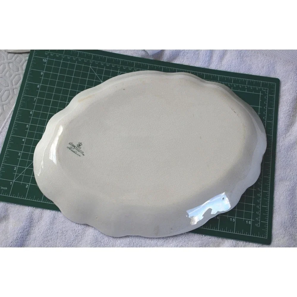 Homer Laughlin Hudson Holly Scalloped Oval Serving‎ Platter 15.5 Inch